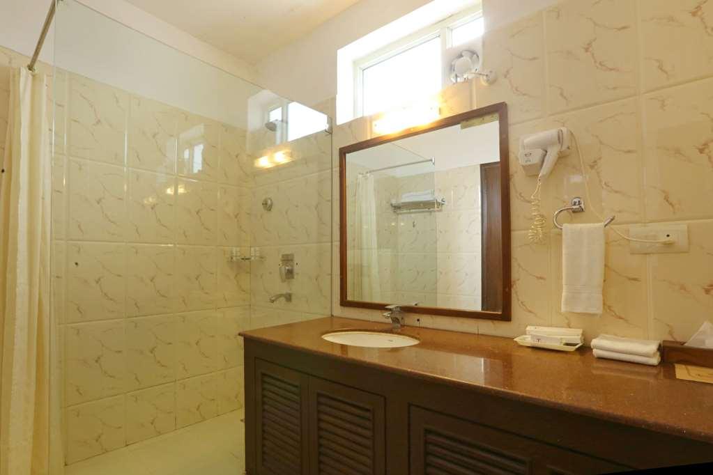 Comfort Hotel Dewa Retreat Risikés Kültér fotó